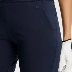 Levi Shorts Dame Navy