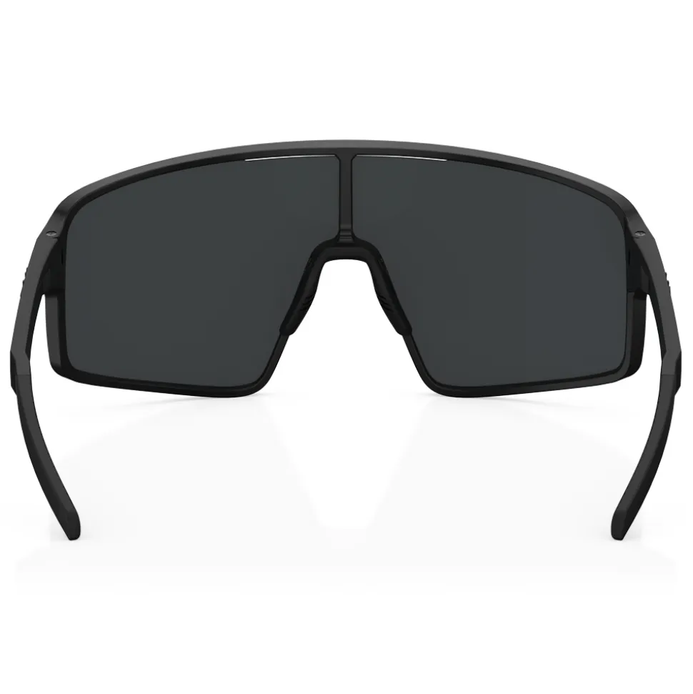 P001 Solbriller Matt Svart